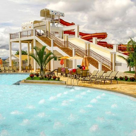 Thermas Lacqua Diroma Com Piscina De Ondas Gratis 24Horas Caldas Novas Exterior photo