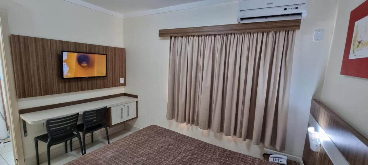 Thermas Lacqua Diroma Com Piscina De Ondas Gratis 24Horas Caldas Novas Exterior photo
